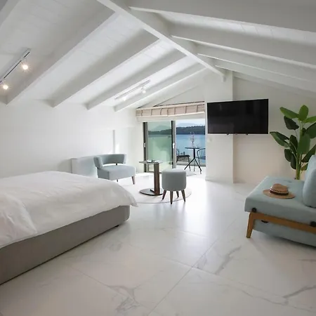 Ionian Elite - Luxury House Nydri (Lefkada)